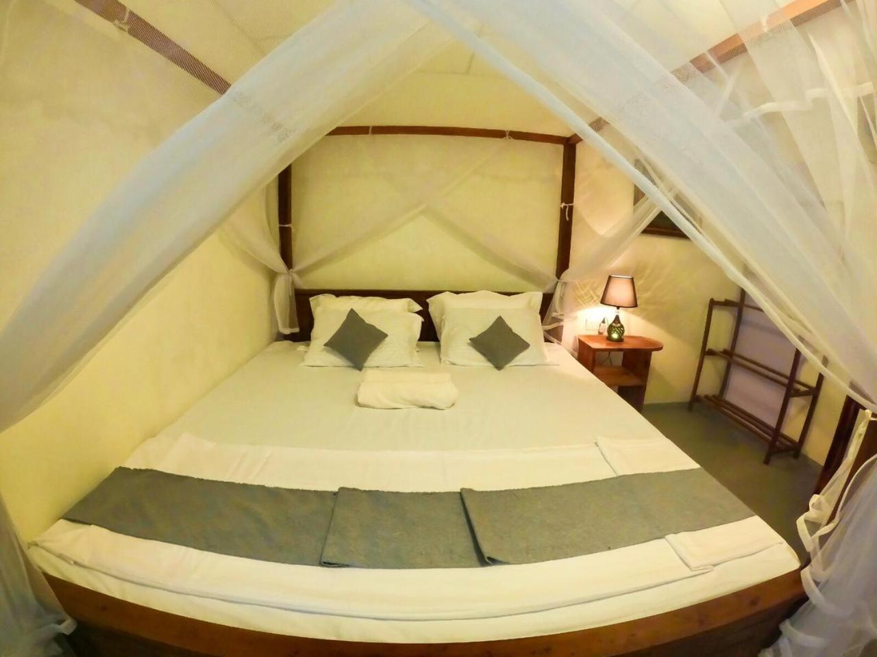 Ostello Surf Resort Ahangama Dış mekan fotoğraf